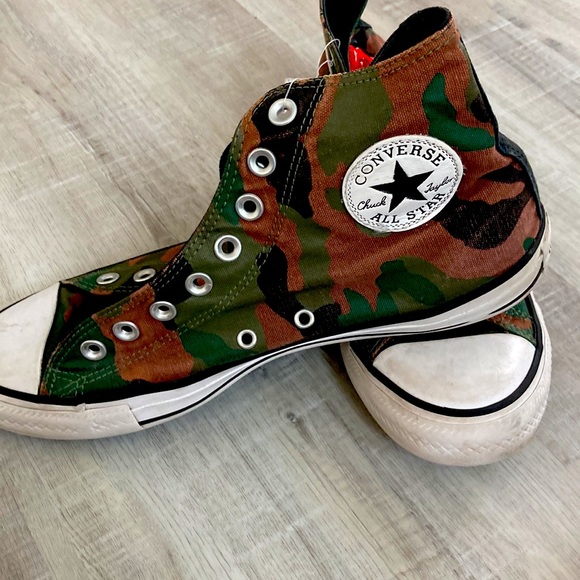 Converse shoes - Picture 3 of 6